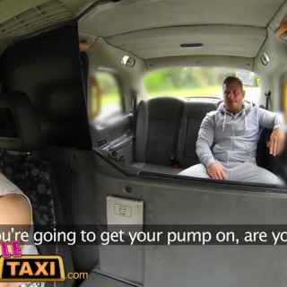 Порно ходит по улице с вибратором