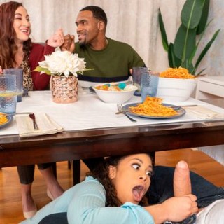 Русское порно папа успокаивает дочь