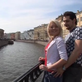 Порно с юной блондинкой ганг