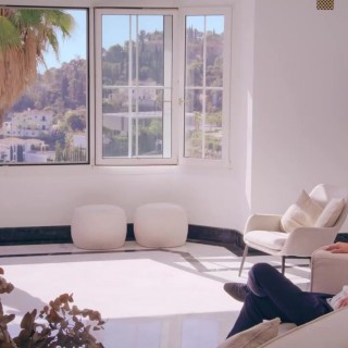 Худенькая красавица Кама (Kama Oxi) умело трахается